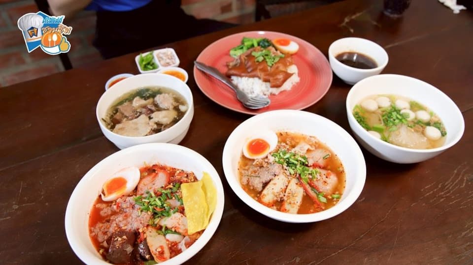 เหตุผลที่ต้องลองร้าน ก๋วยเตี๋ยวเมืองลพ