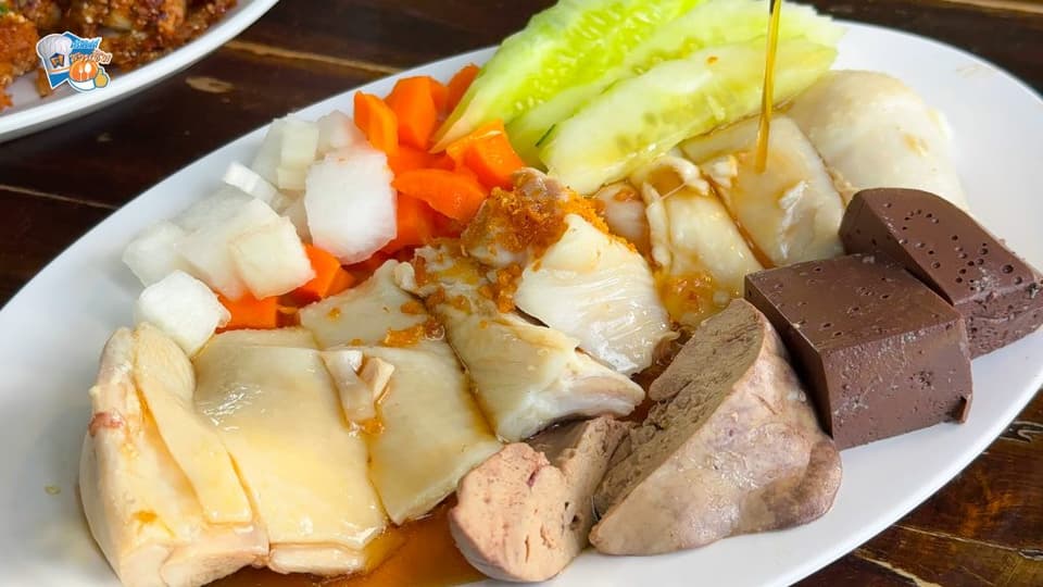 เมนูแนะนำร้านทองหยดข้าวมันไก่ คลอง 3