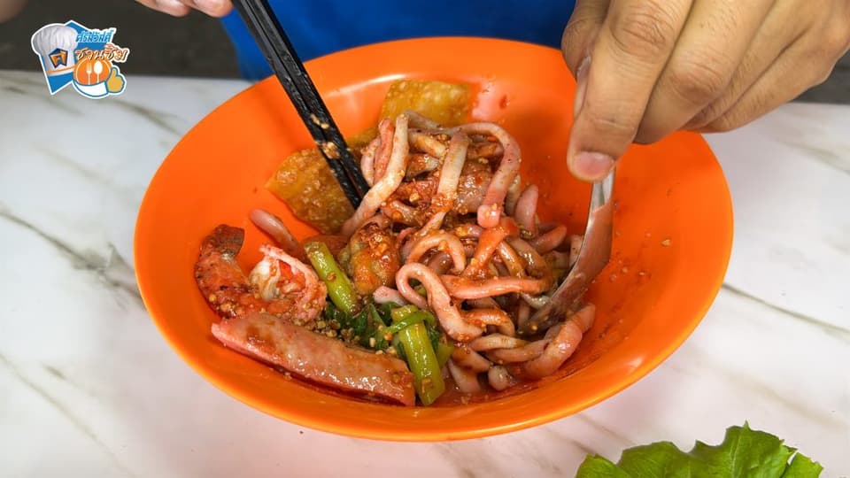 สำหรับสายเย็นตาโฟออริจินัลที่ไม่เน้นรสจัด ชามนี้คือคำตอบ คุณจะได้สัมผัสรสชาติของซอสเย็นตาโฟสูตร 40 ปีแบบเน้นๆ