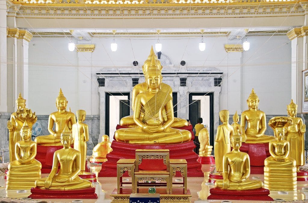 หลวงพ่อโสธร แคล้วคลาดจากภัยอันตรายทั้งปวง - ศรีสวัสดิ์