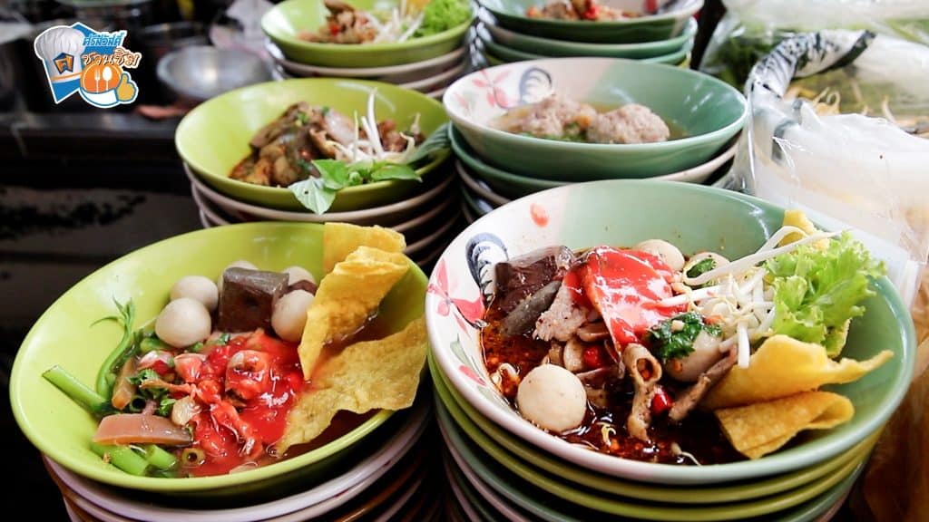 ก๋วยเตี๋ยวเย็นตาโฟ ร้านเด็ดปิ่นเกล้า
