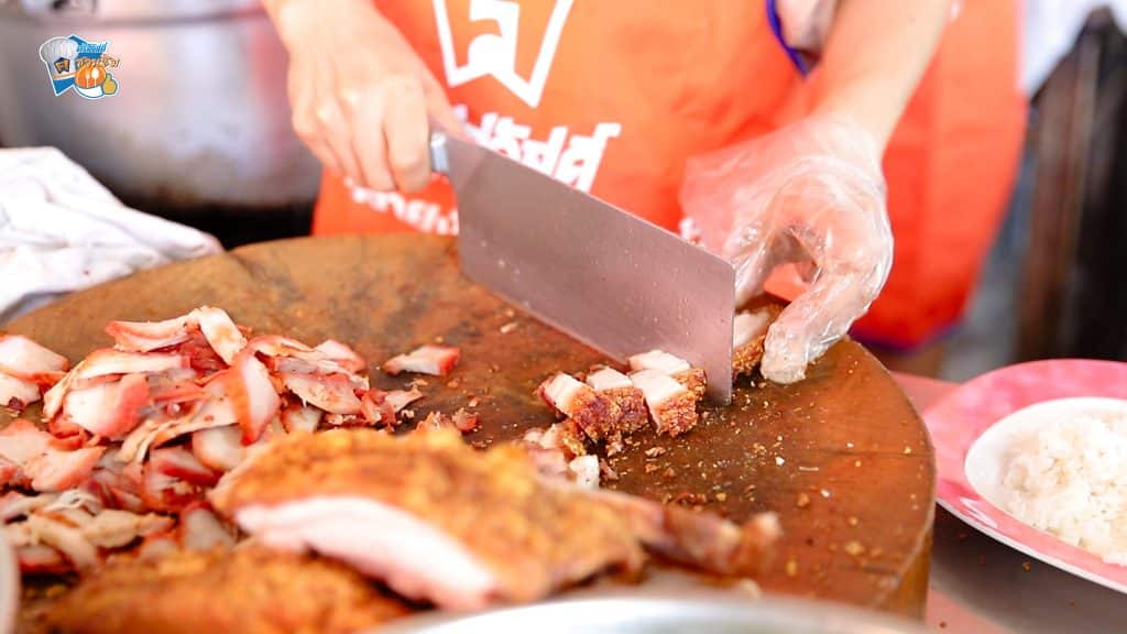 ศรีสวัสดิ์ชวนชิม รีวิวหมูกรอบมันน้อย หนังกรุบ